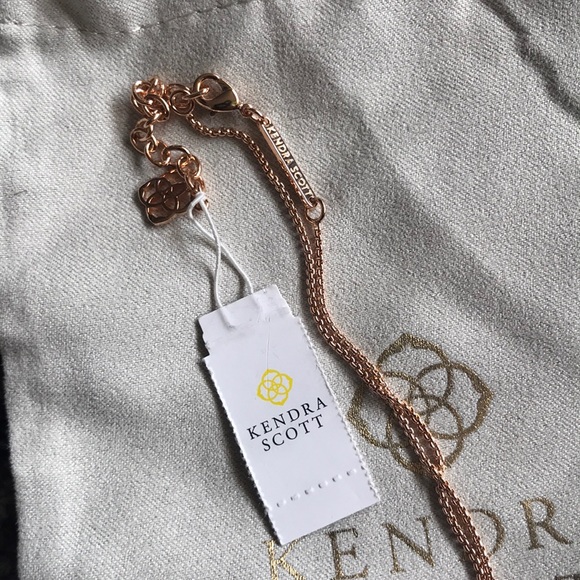 Kendra Scott Rose Gold Elliot Necklace - Picture 4 of 6